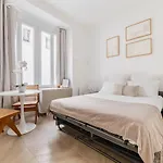 Cozy studio in Montmartre